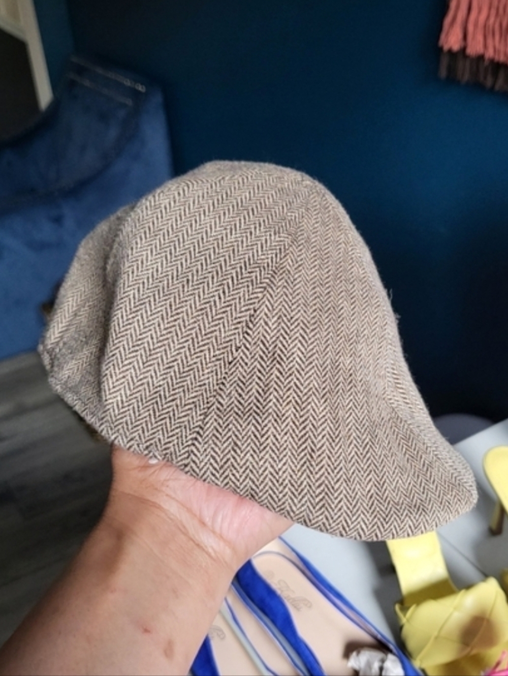 Cat & Jack Baby Boys Herringbone Flat Cap Newsboy Hat 6-12M - Brown/Tan - Picture 3 of 3
